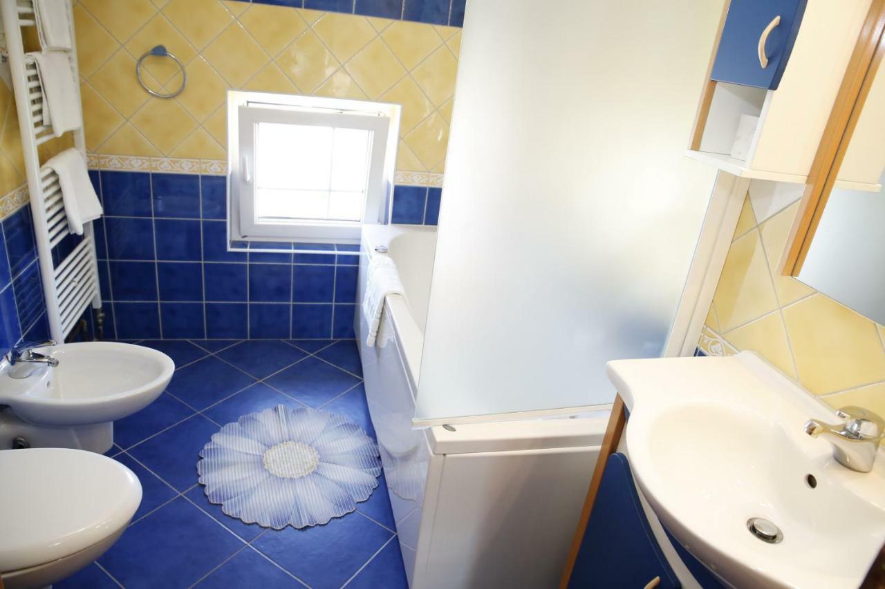 Vila Nara Hotel Vodice Eksteriør billede